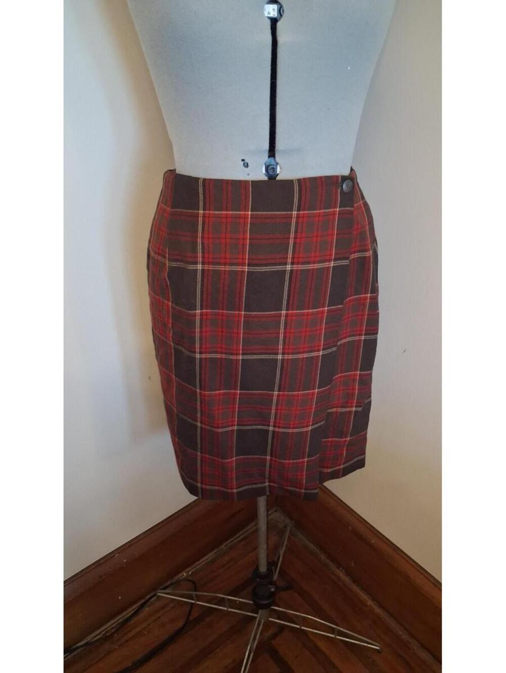 Charter Club Wrap Skirt, Red Plaid Size 12 Lined Wool Skirt Lined No Flaws - Picture 6 of 9